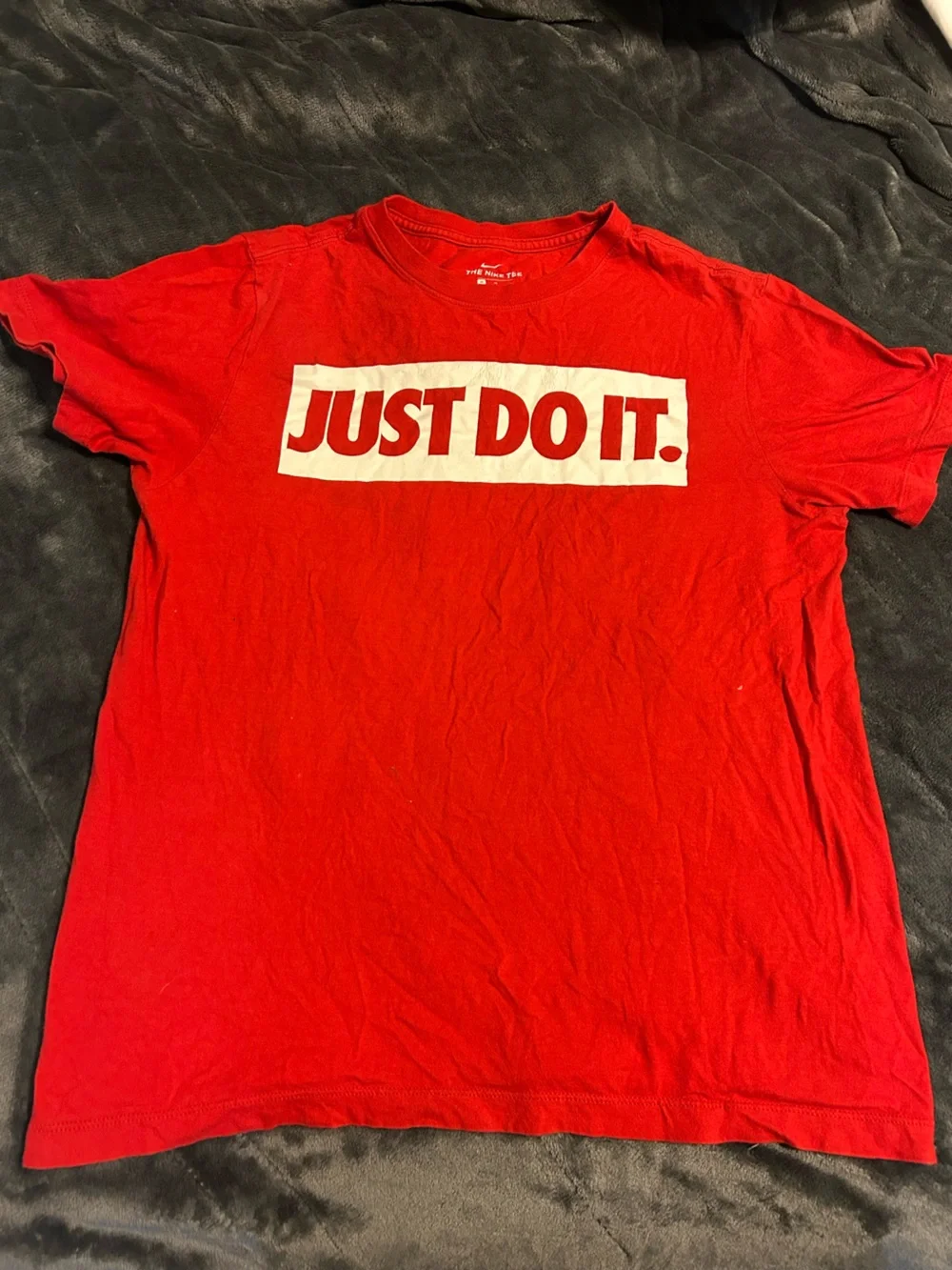 Nike Red 